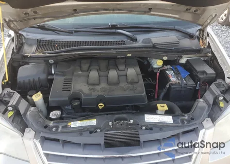 2008 Chrysler Town & Country Limited from USA, damaged, VIN 2A8HR64X28R661669